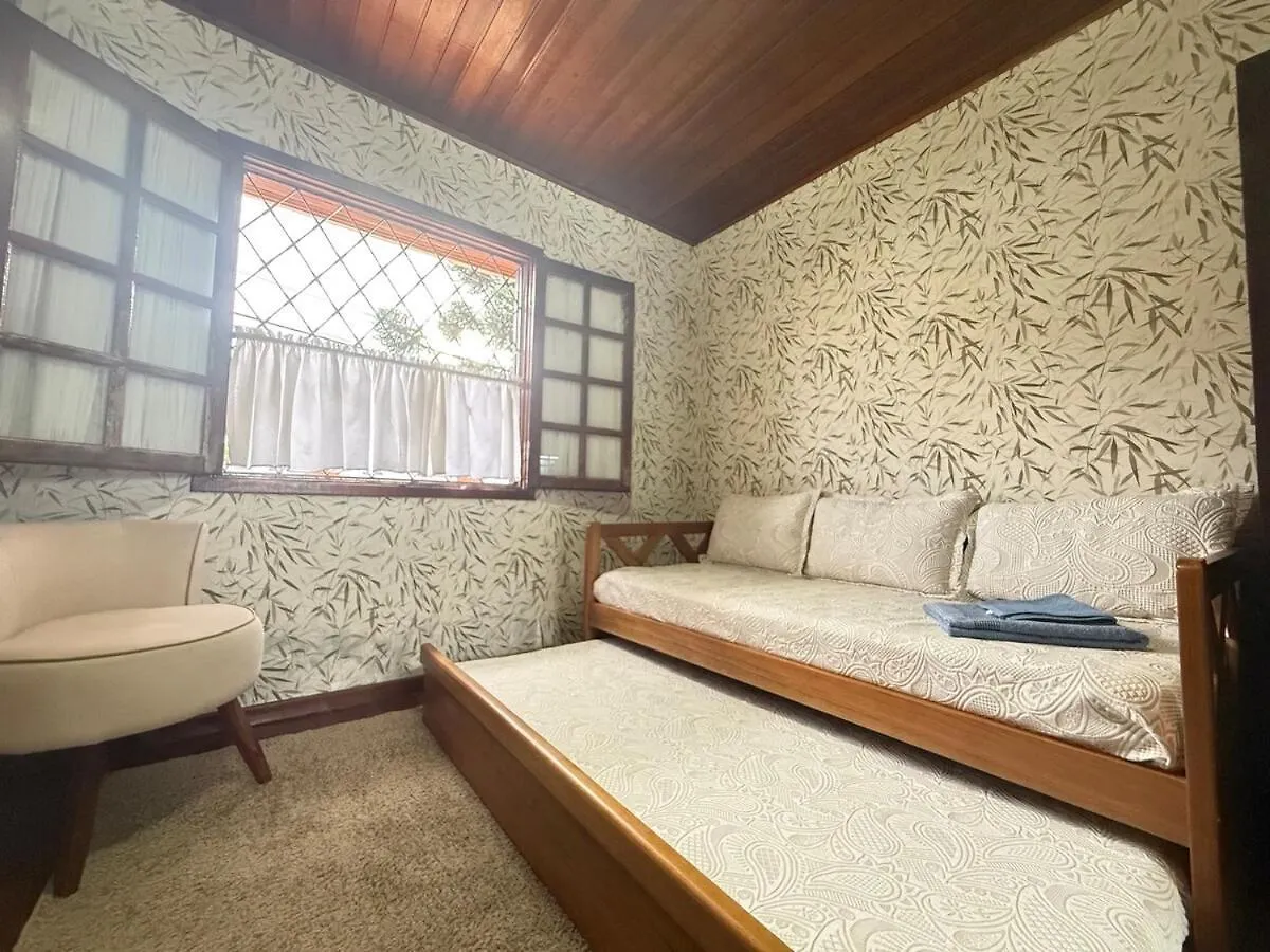 Casa Com Lareira E Churrasqueira 15 Min Do Centrinho Campos do Jordão Semesterbostad