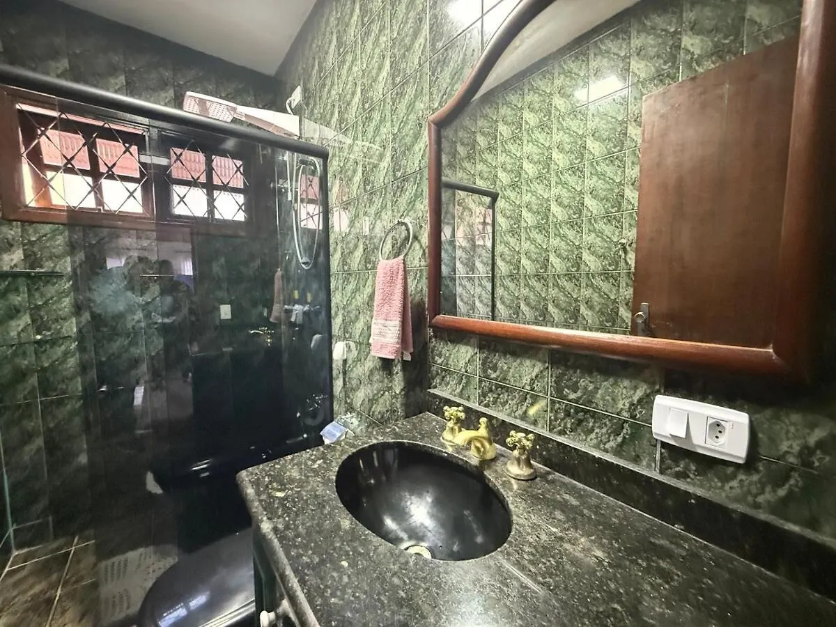 Casa Com Lareira E Churrasqueira 15 Min Do Centrinho Campos do Jordão Semesterbostad