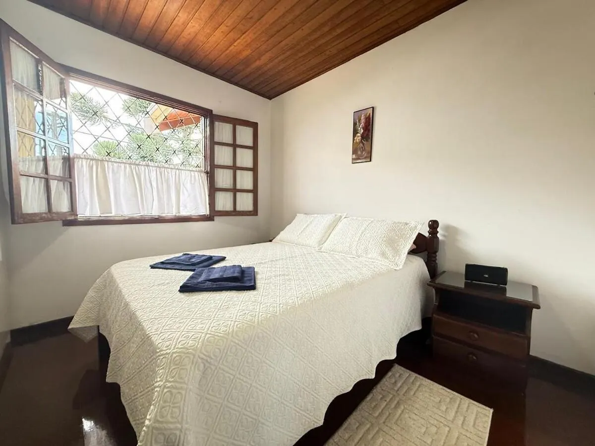 Casa Com Lareira E Churrasqueira 15 Min Do Centrinho Campos do Jordao Holiday home