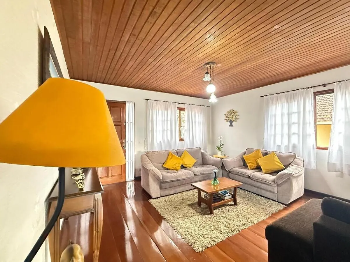 Casa Com Lareira E Churrasqueira 15 Min Do Centrinho Campos do Jordao Brazil